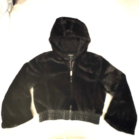 Ashley by 26 International Faux Fur Jacket - Picture 2 of 3